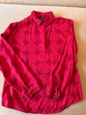 Red Marimekko 3 button blouse